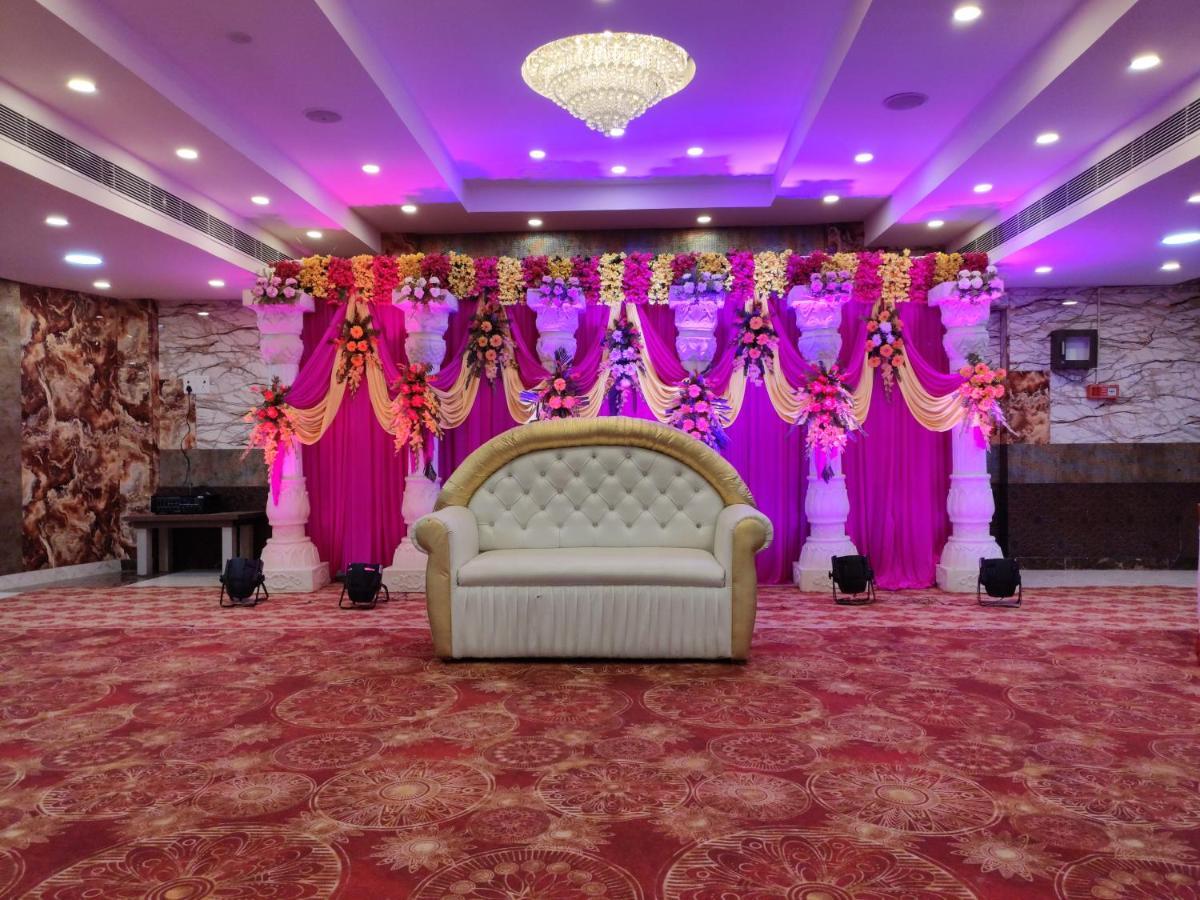 Hotel Maple Delite Lucknow Exterior foto