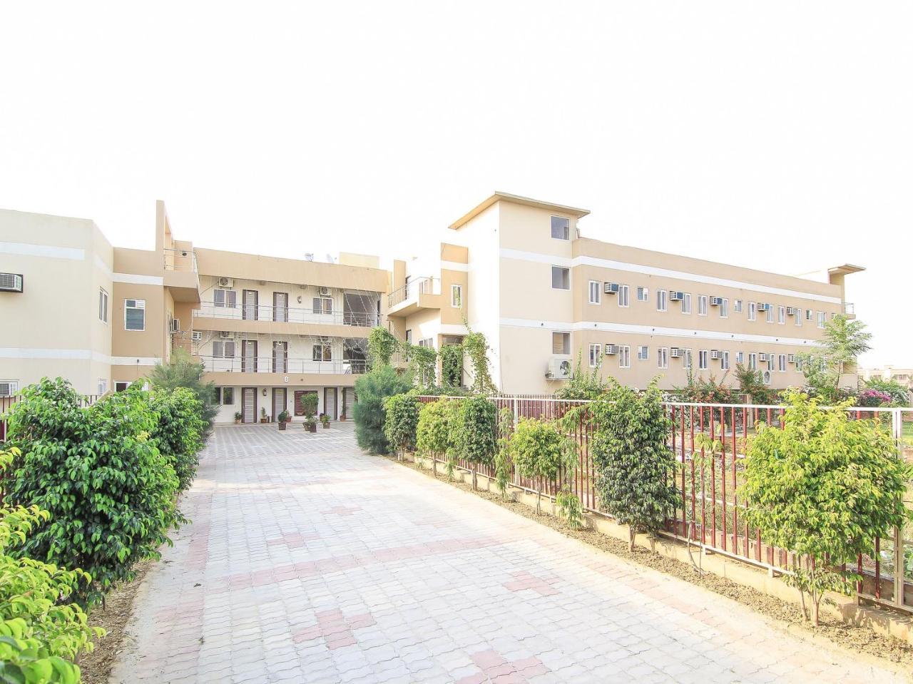 Hotel Maple Delite Lucknow Exterior foto